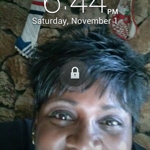 Meet your Posher, Renee